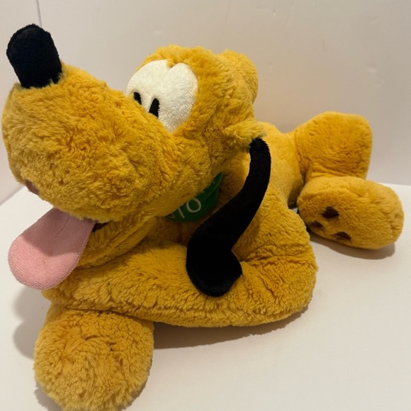 Disney Pluto Plush Store Genuine Exclusive Original Authentic Stuffed Animal 16” - Picture 1 of 8